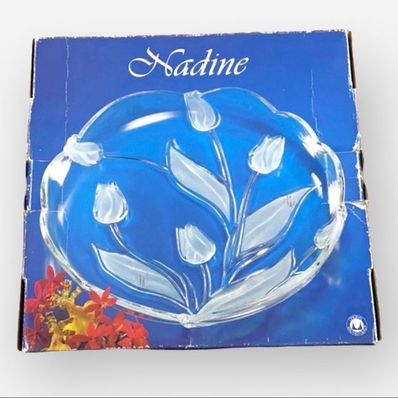 Vintage Mikasa Crystal “Nadine” Frosted Tulips Serving Platter 12.25” - Picture 6 of 6